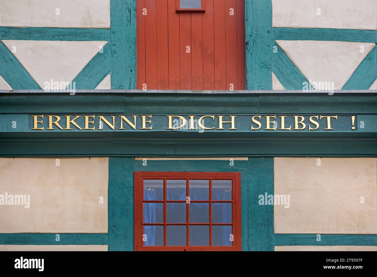 Dettaglio sulla porta della Loggia dei massoni di Hildesheim per il Tempio della luce nell'ex edificio della cattedrale, Germania, bassa Sassonia, Hildesheim Foto Stock