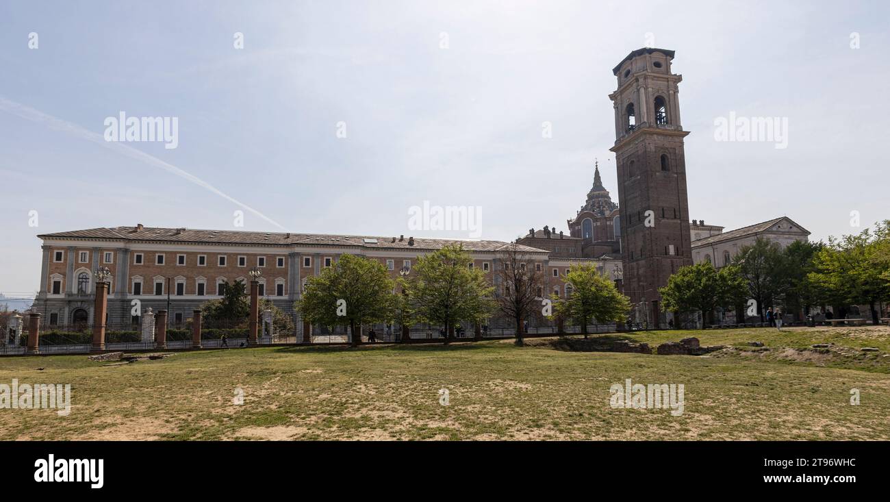 TORINO, 11 APRILE 2023 - la Cattedrale di San Palazzo dei Musei Giovanni Battista e reali a Torino (Torino), Italia Foto Stock