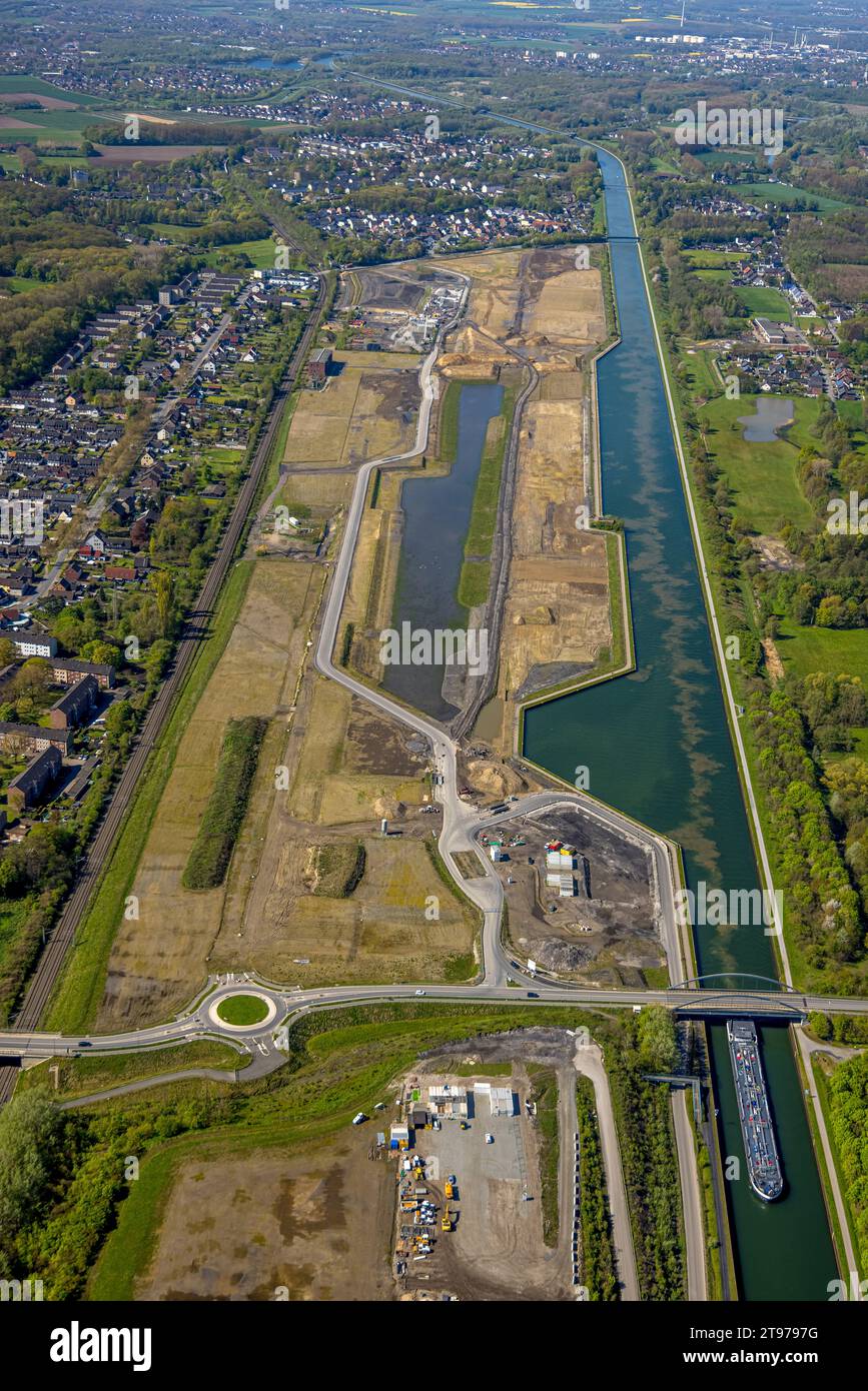 Vista aerea, Wasserstadt Aden, area di costruzione per il quartiere urbano progettato sul sito dell'ex miniera Haus Aden, cantiere, Weddinghof Foto Stock