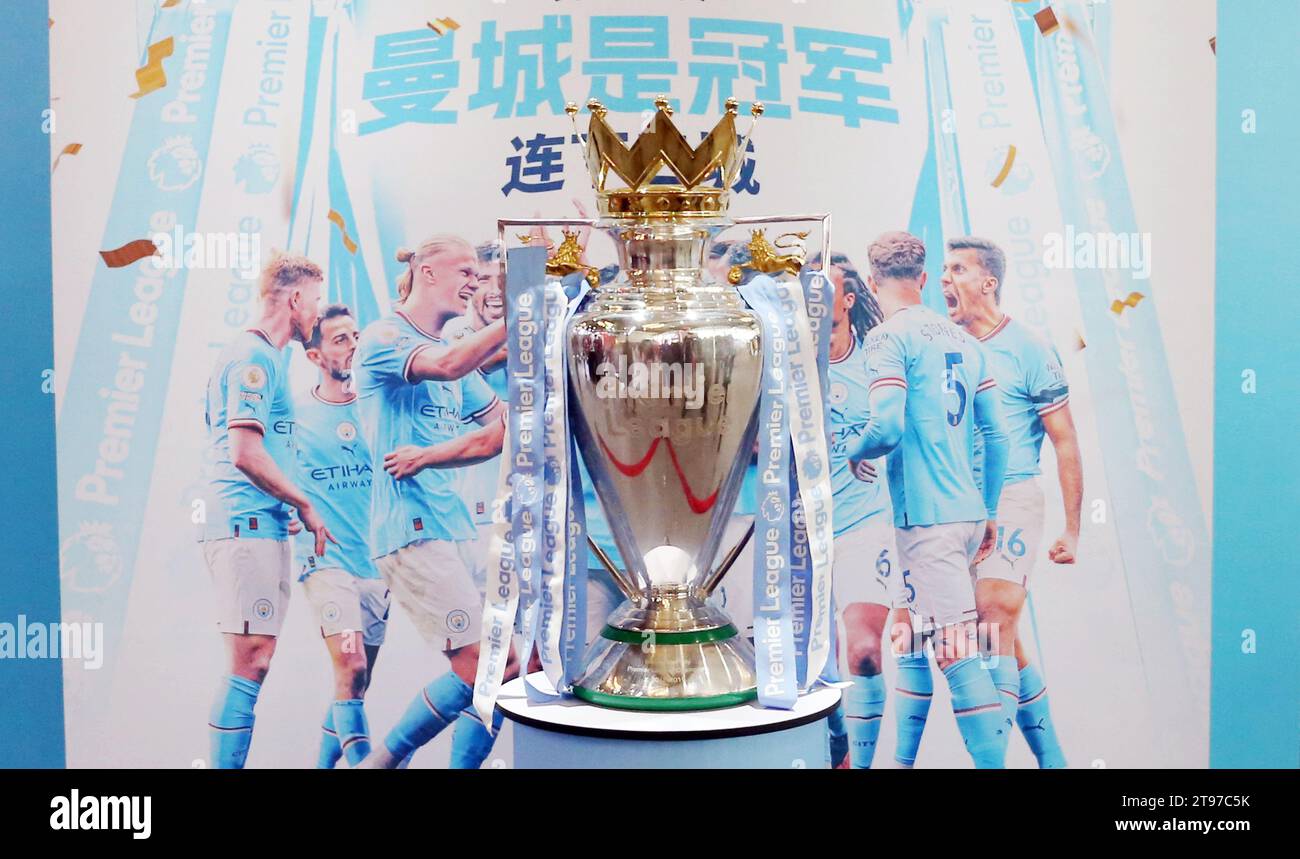 SHANGHAI, CINA - 23 NOVEMBRE 2023 - il Manchester City Football Club partecipa al trofeo del campionato di Premier League mostrato al 7° Shangh Foto Stock