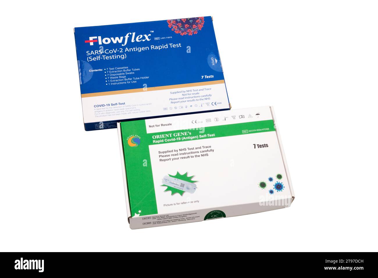 Scatola di kit per test a flusso laterale / LFT / LFD / dispositivo a flusso laterale per test per il coronavirus da virus COVID 19 fornito dal governo britannico. (136) Foto Stock