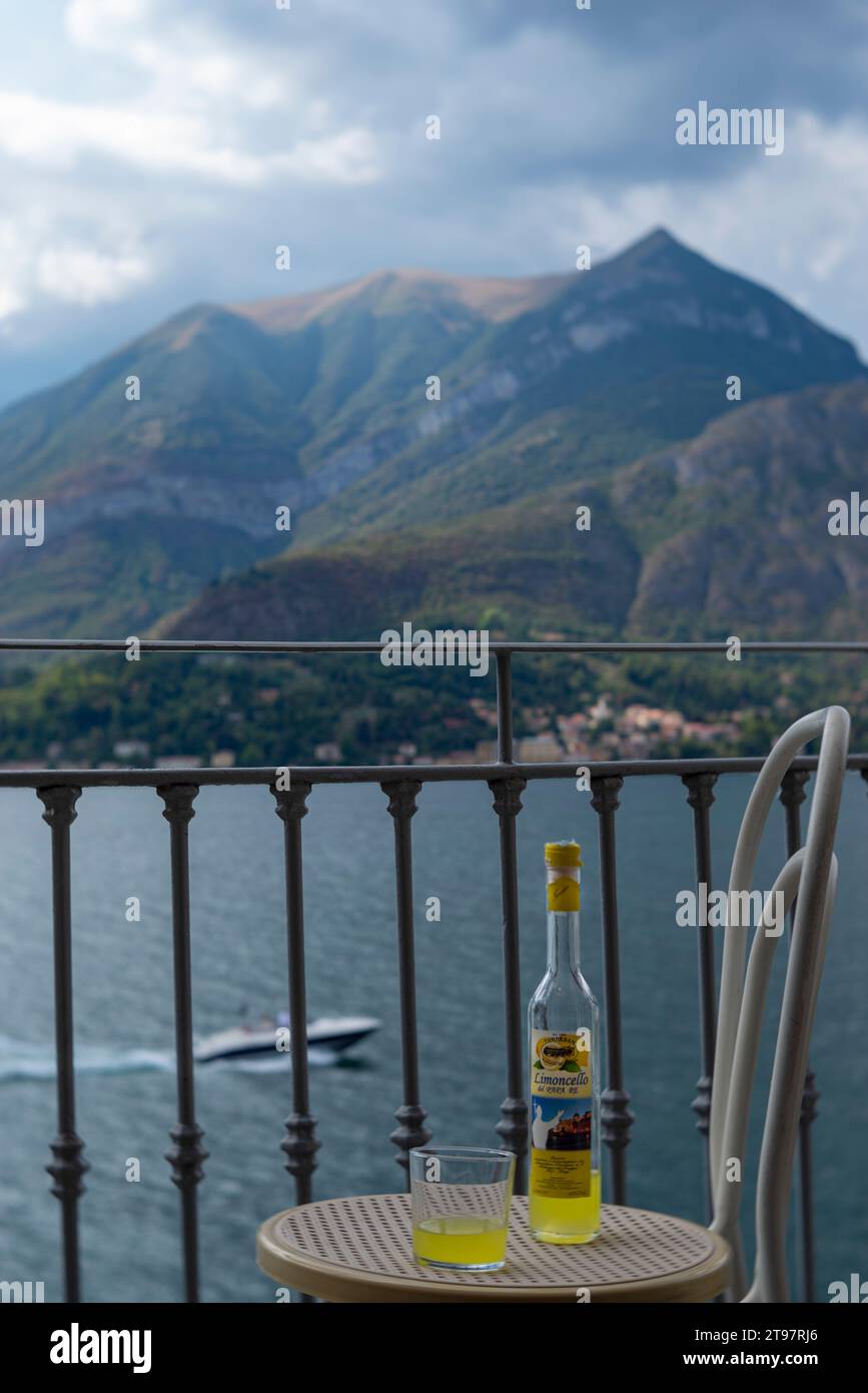 Limoncello sul Lago di Como, dall'Hotel Metropole Bellagio Foto Stock