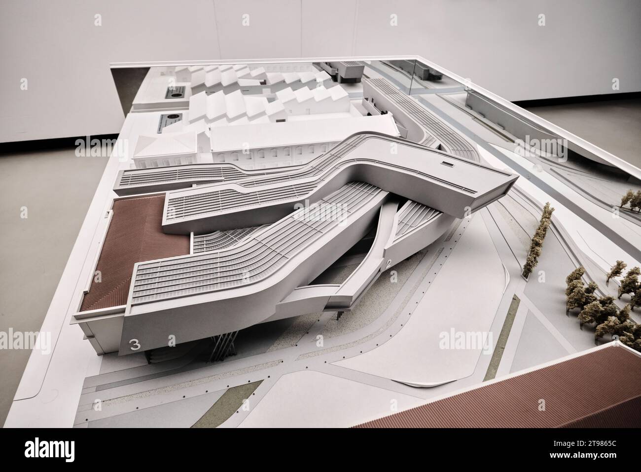 Roma, Italia - ottobre 29 2023: Modello del MAXXI museo nazionale di arte e architettura contemporanea del XXI secolo, edificio progettato da Zaha Hadid Foto Stock