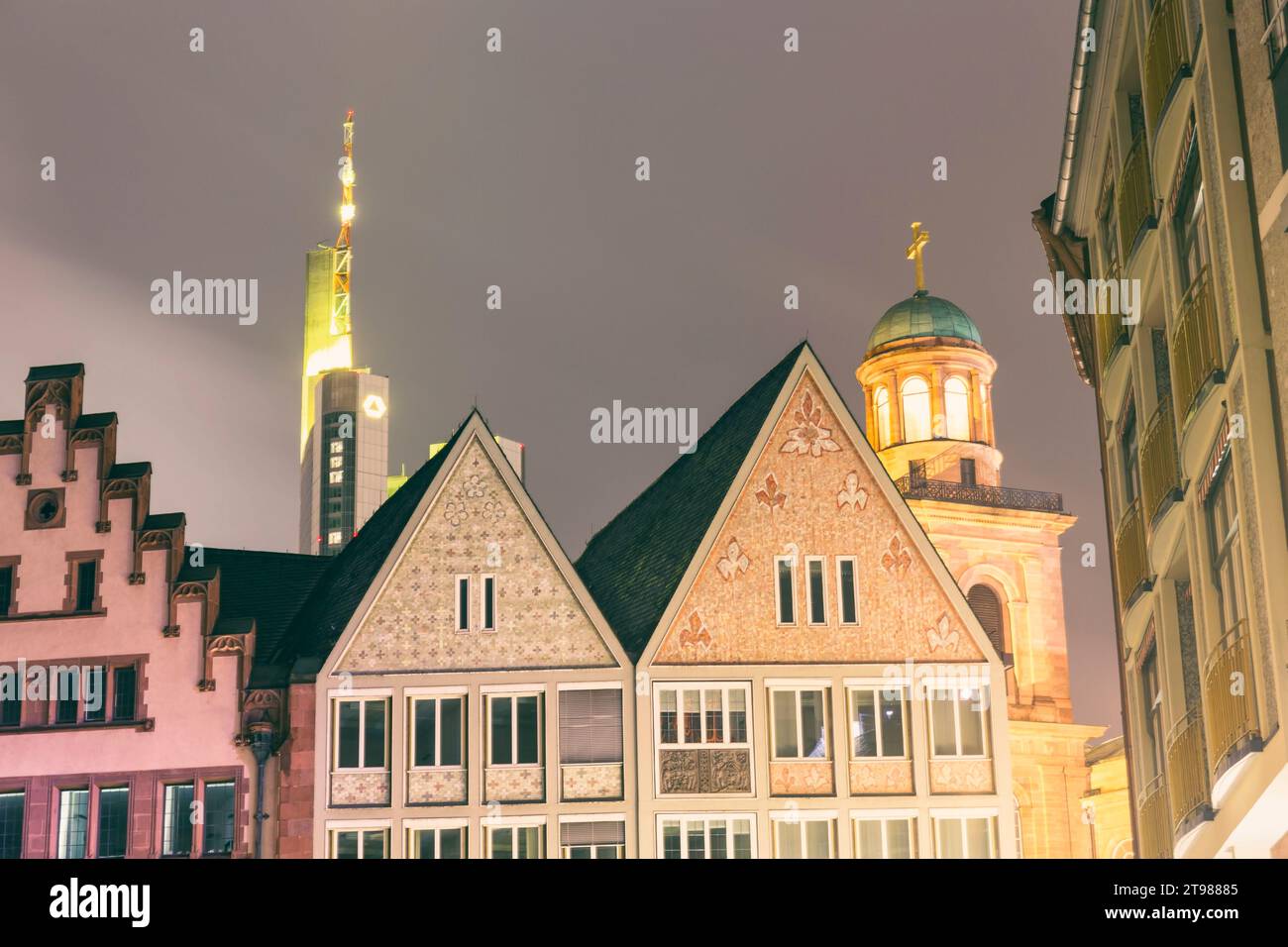 Architettura tradizionale a Romerberg, Altstadt Francoforte sul meno, Assia, Germania Foto Stock