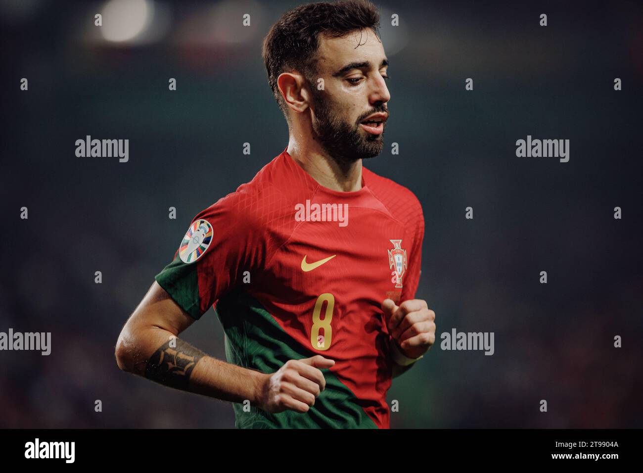 Bruno Fernandes durante la partita di qualificazione a UEFA Euro 2024 tra le squadre nazionali di Portogallo e Islanda, Estadio Jose Alvalade, Lisbona, Portogallo. (Maci Foto Stock