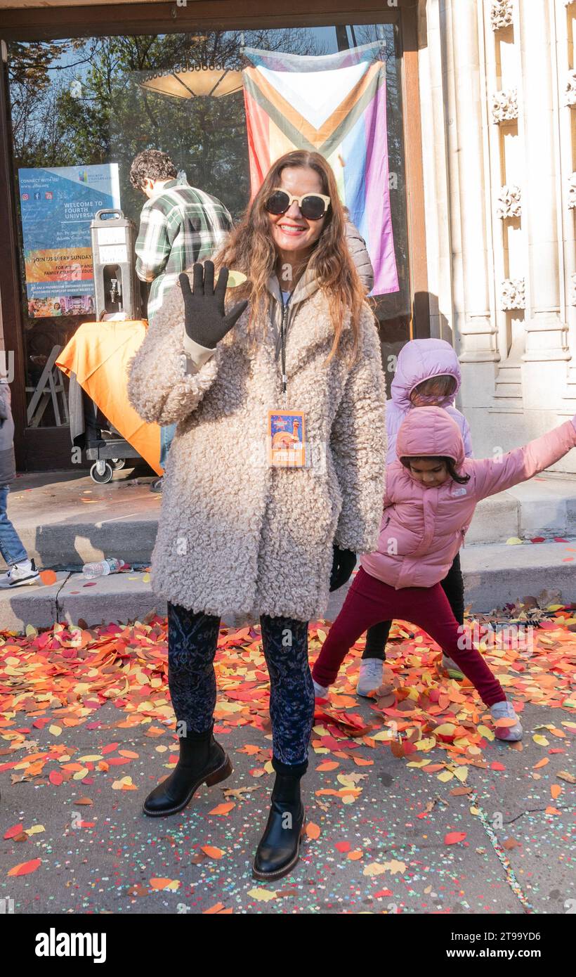 Jill Hennessy partecipa alla 97a parata annuale del giorno del Ringraziamento di Macy's 2023 a Midtown Manhattan di New York il 23 novembre 2023 Foto Stock