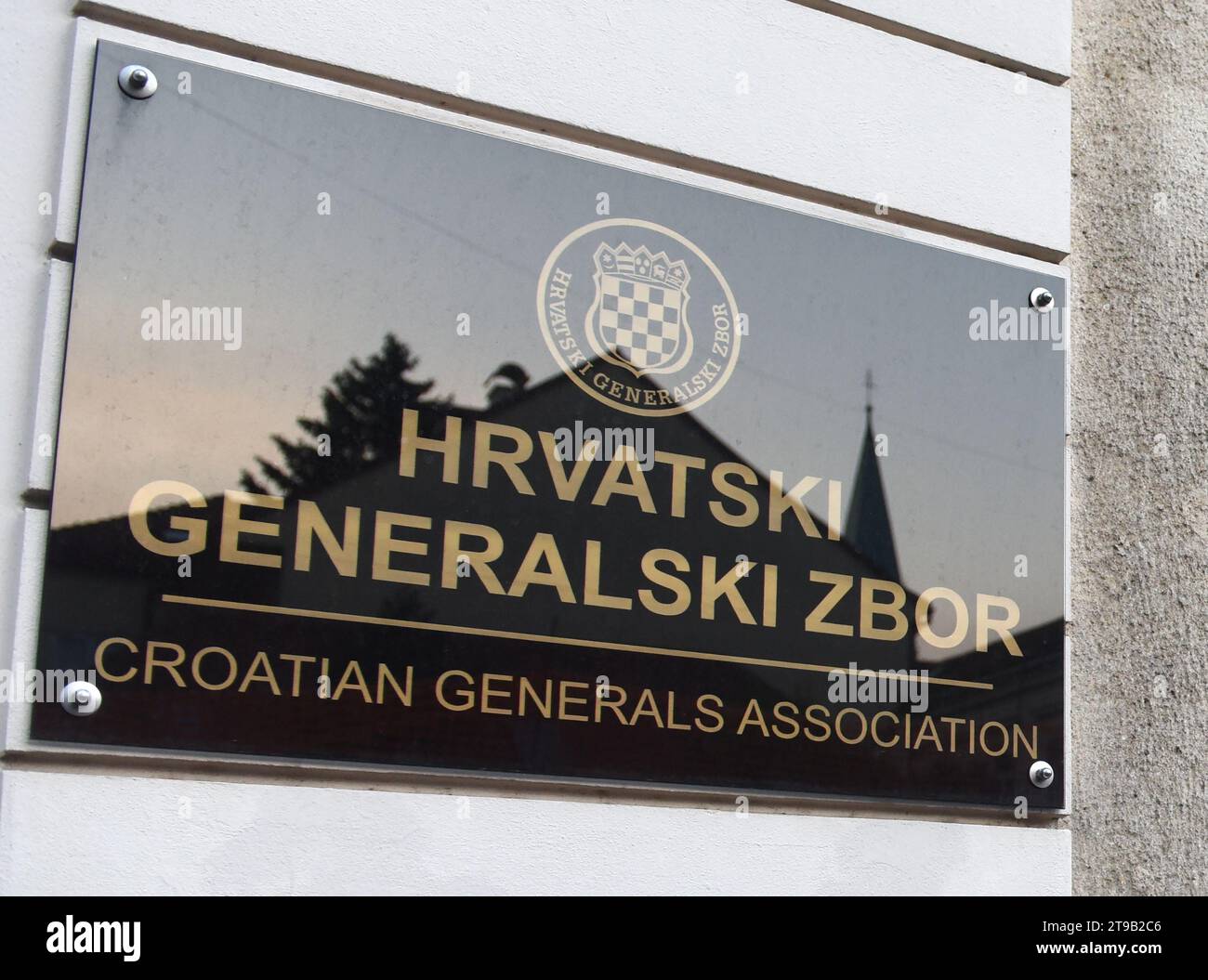Zagabria, Croazia - 8 luglio 2021: Il segno sull'Associazione dei generali croati (Hrvatski generalski zbor) a Zagabria, Croazia. Foto Stock