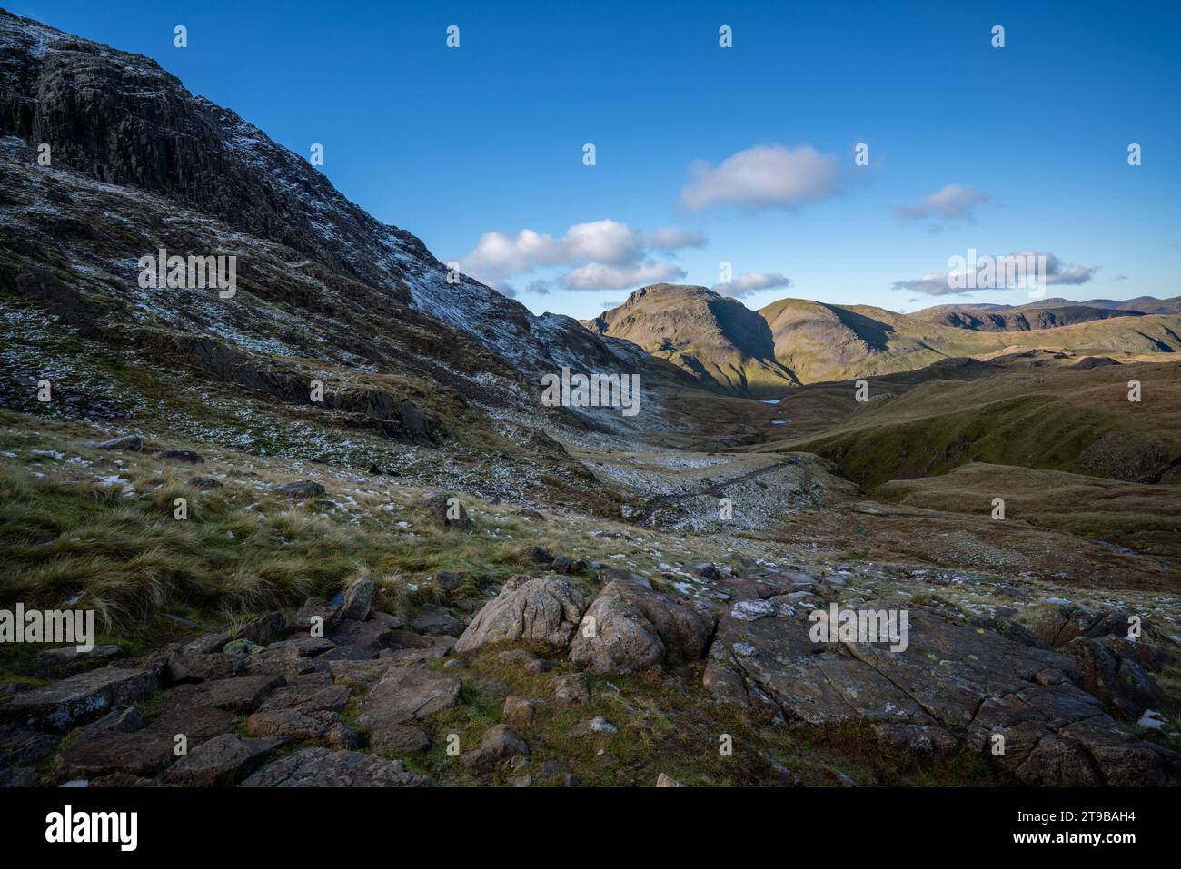 Vista del Great Gable e del Green Gable, montagne nel distretto dei laghi, Cumbria, Inghilterra. Foto Stock