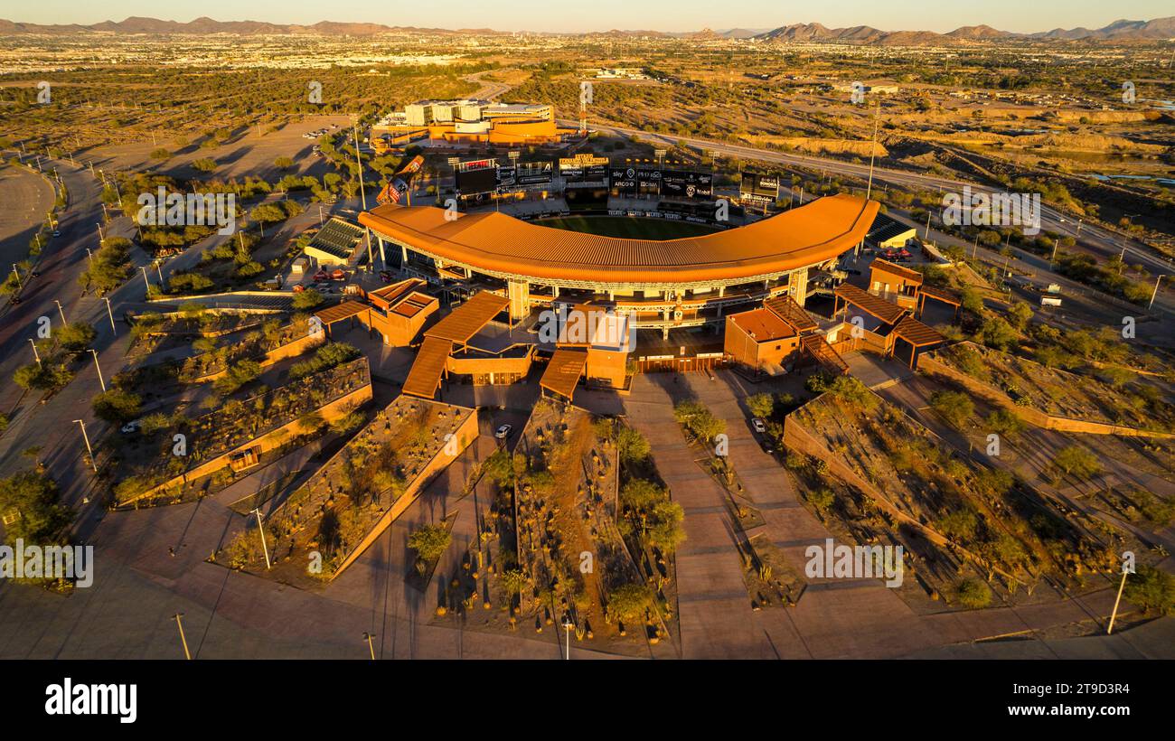 Vista generale dello stadio Fernando Valenzuela, precedentemente chiamato Estadio Sonora, sede della squadra di baseball Naranjeros de Hermosillo della Mexican Pacific League (LMP). Vista aerea, tramonto. © (© foto di Luis Gutierrez/ Norte Photo/) Vista General de estadio Fernando Valenzuela antes llamado Estadio Sonora casa del club de beisbol Naranjeros de Hermosillo de la Liga Mexicana del Pacifico LMP. Vista Aerea , atardecer . © (© foto di Luis Gutierrez/ Norte Photo/) Foto Stock