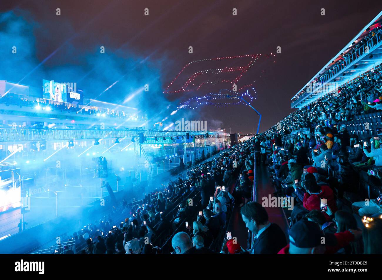 Las Vegas, Stati Uniti. 15 novembre 2023. Cerimonia di apertura, Gran Premio di F1 di Las Vegas presso il Las Vegas Strip Circuit il 15 novembre 2023 a Las Vegas, Stati Uniti d'America. (Foto di HOCH ZWEI) credito: dpa/Alamy Live News Foto Stock