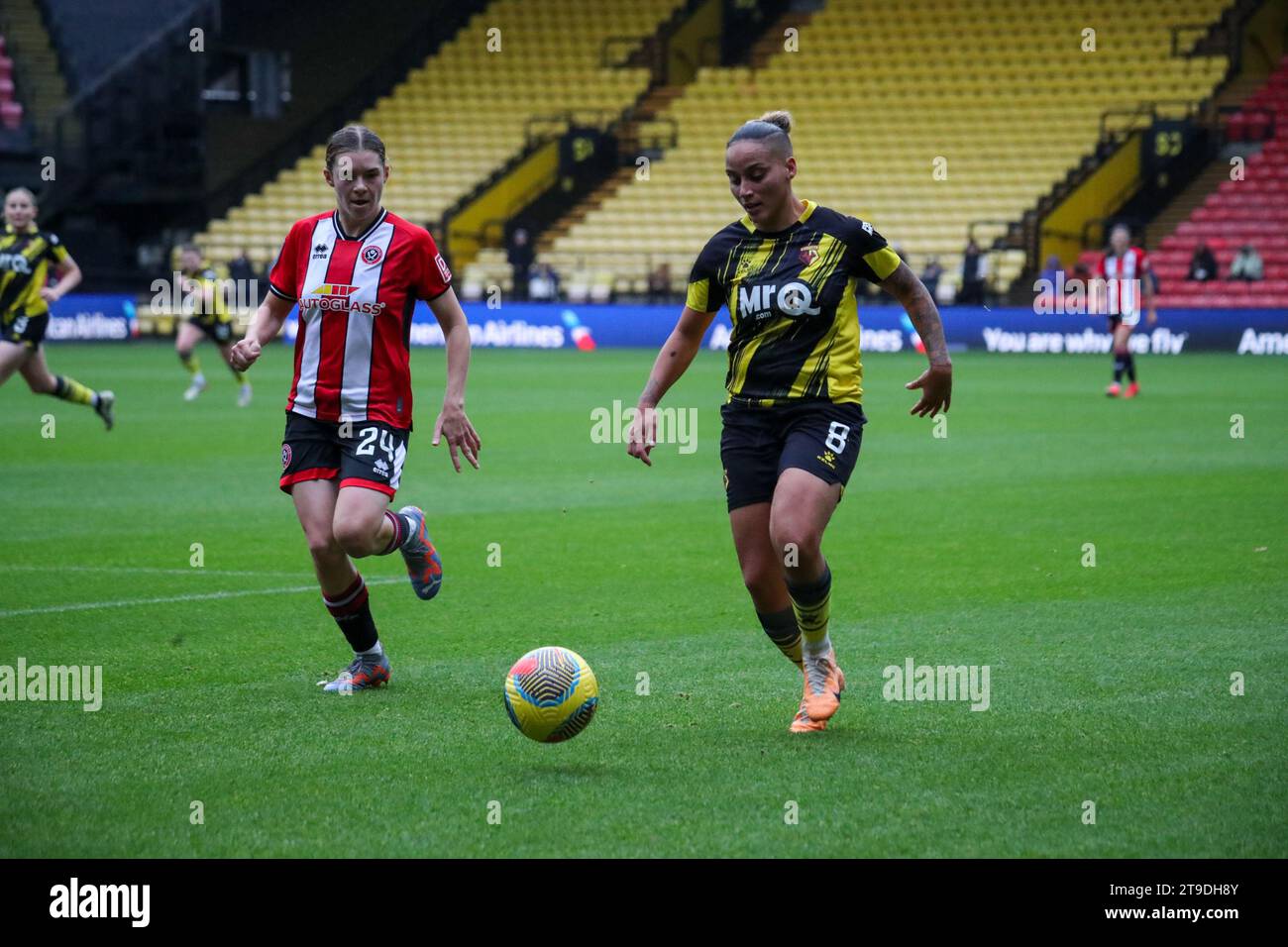 Watford, Regno Unito. 19 novembre 2023. Watford, Inghilterra, 19 novembre 2023 Bianca Baptiste (8 Watford) in azione durante la partita del Barclays fa Womens Championship tra Watford e Sheffield United a Vicarage Road a Watford, Inghilterra (Will Hope/SPP) credito: SPP Sport Press Photo. /Alamy Live News Foto Stock