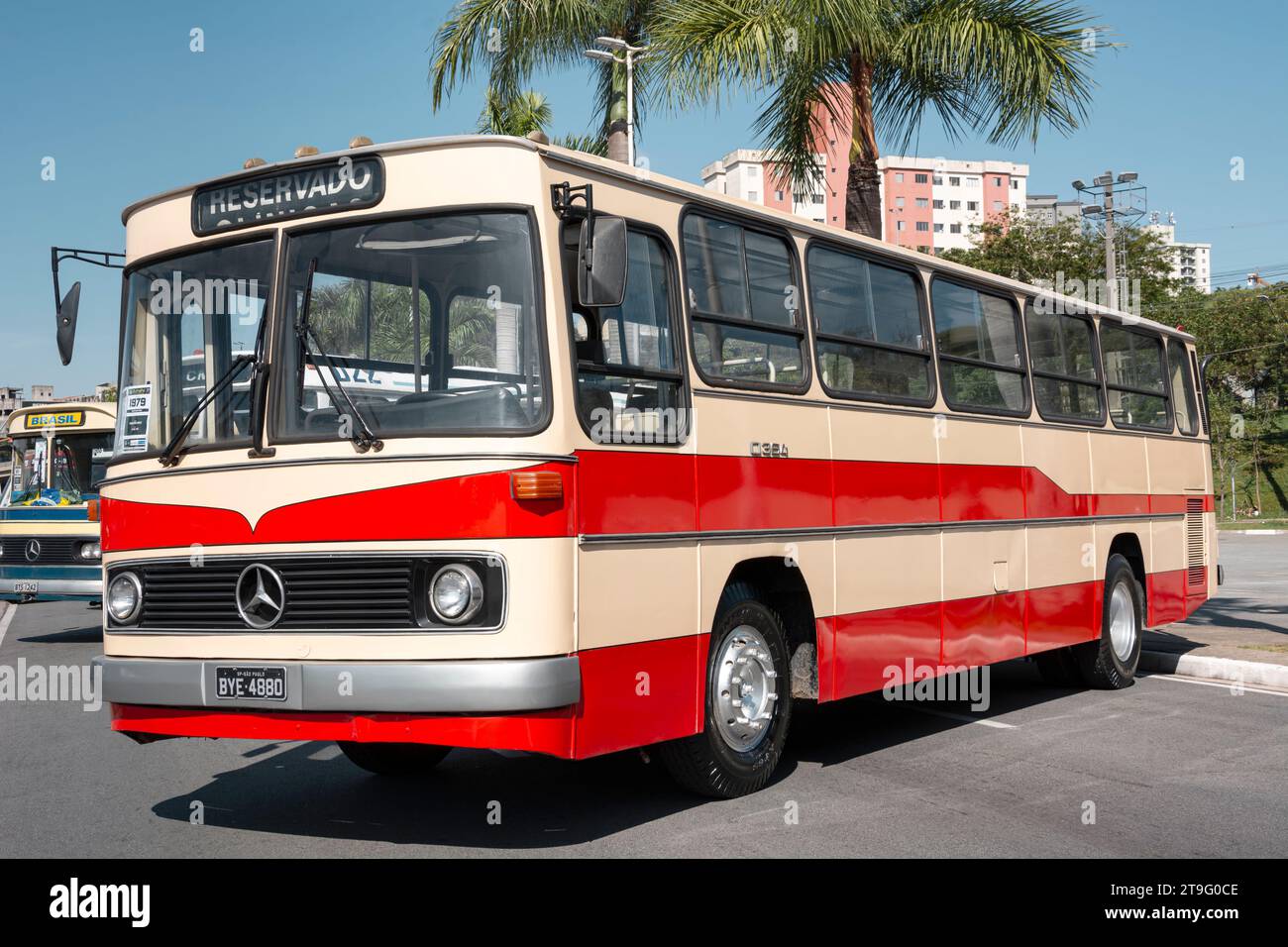 Autobus Mercedes-Benz Monobloco O364 (1979) in mostra al Bus Brasil Fest 2022, tenutosi nella città di Barueri. Foto Stock
