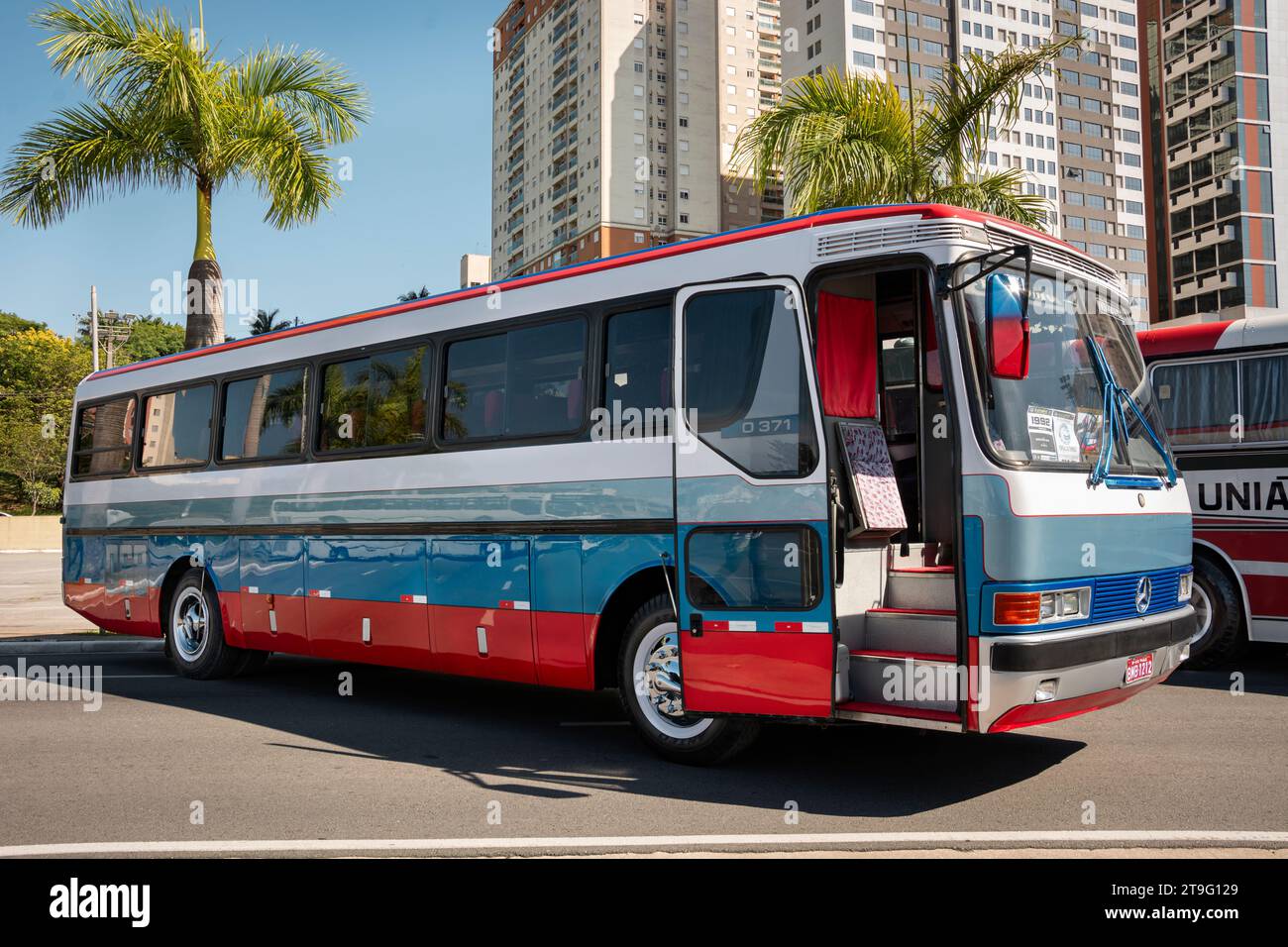 Autobus Mercedes-Benz Monoloco o-371R 1992 in mostra alla fiera Bus Brasil Fest 2022, che si tiene nella città di Barueri. Foto Stock