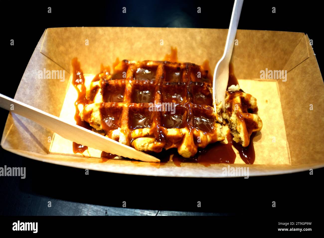 waffle al caramello salato pronti da mangiare, canterbury, kent, regno unito Foto Stock