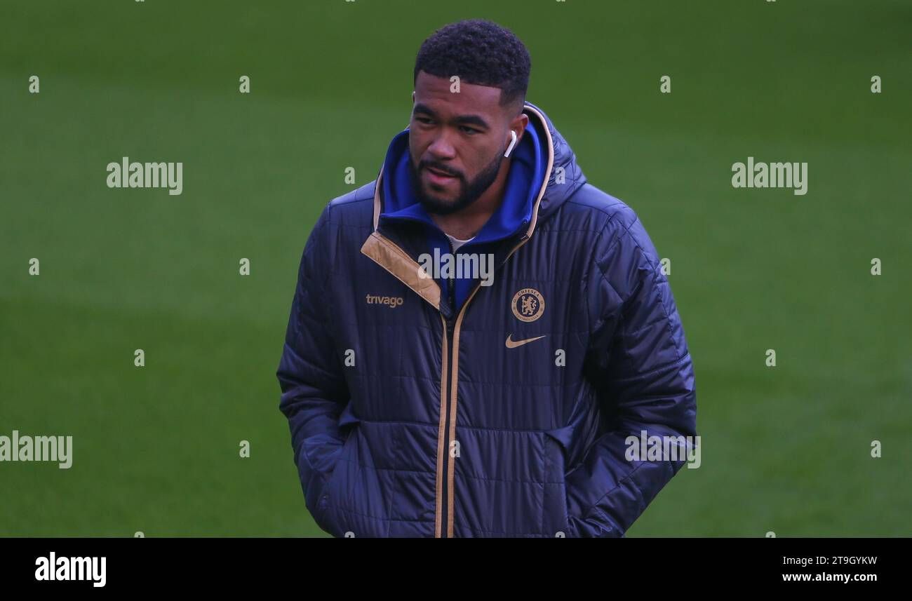 Reece James del Chelsea durante la partita di Premier League tra Newcastle United e Chelsea a St. James's Park, Newcastle sabato 25 novembre 2023. (Foto: Michael driver | mi News) crediti: MI News & Sport /Alamy Live News Foto Stock