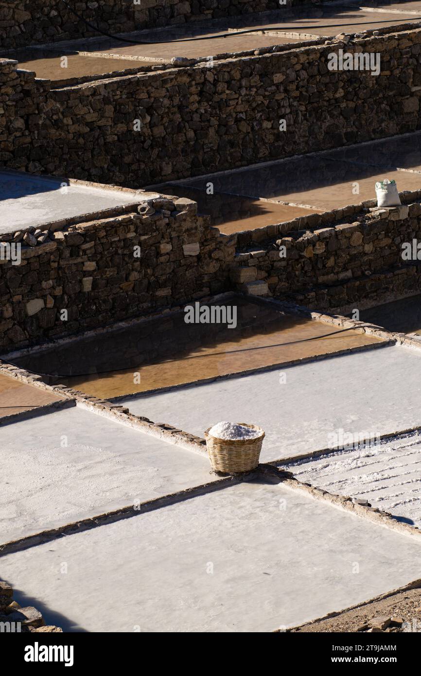 Salinas las grandes zapotlitan Salinas y capilla enterrada, estrazione del sale, distese saline, vicino a Zapotitlán, Tehuacan, Puebla, Messico, 2022 Foto Stock