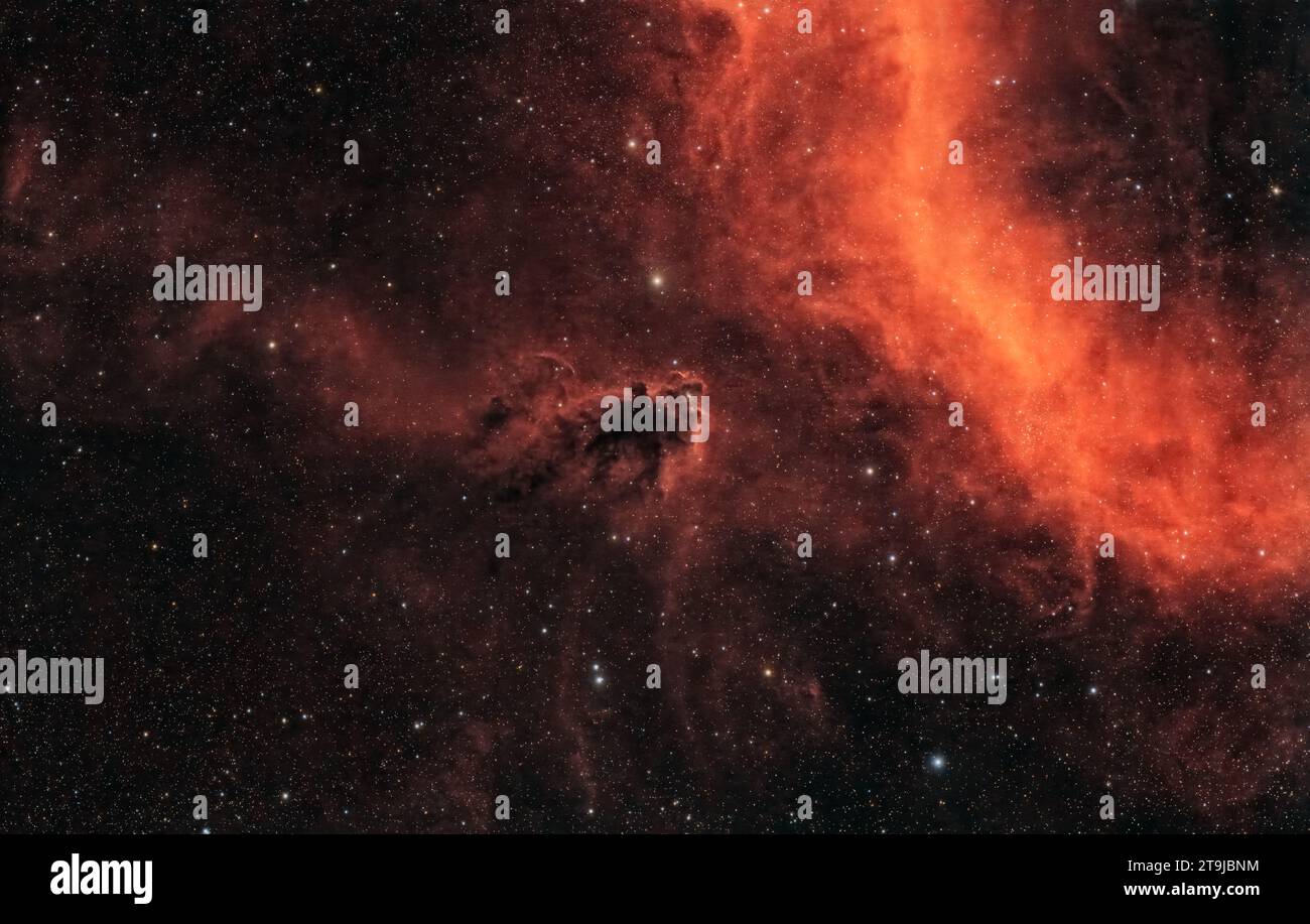 Sbircia nell'abisso cosmico e osserva lo spaventoso splendore della Nebulosa Boogeyman. Foto Stock