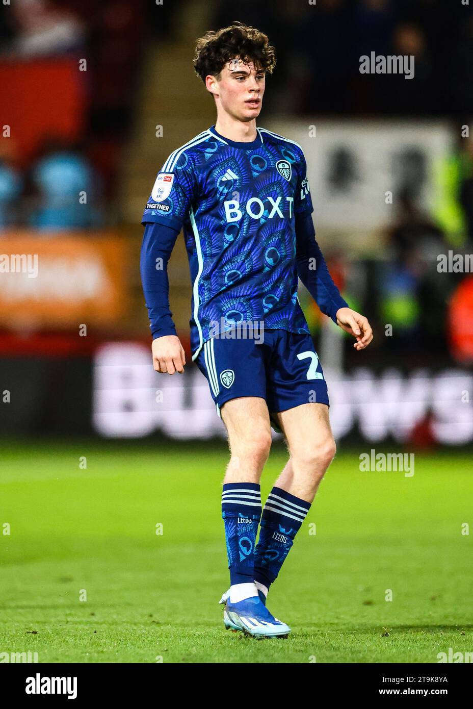 Archie Gray del Leeds United durante la partita Rotherham United FC contro Leeds United FC Skybet EFL Championship all'Aesseal New York Stadium, Rotherham, Inghilterra, Regno Unito il 24 novembre 2023 Foto Stock