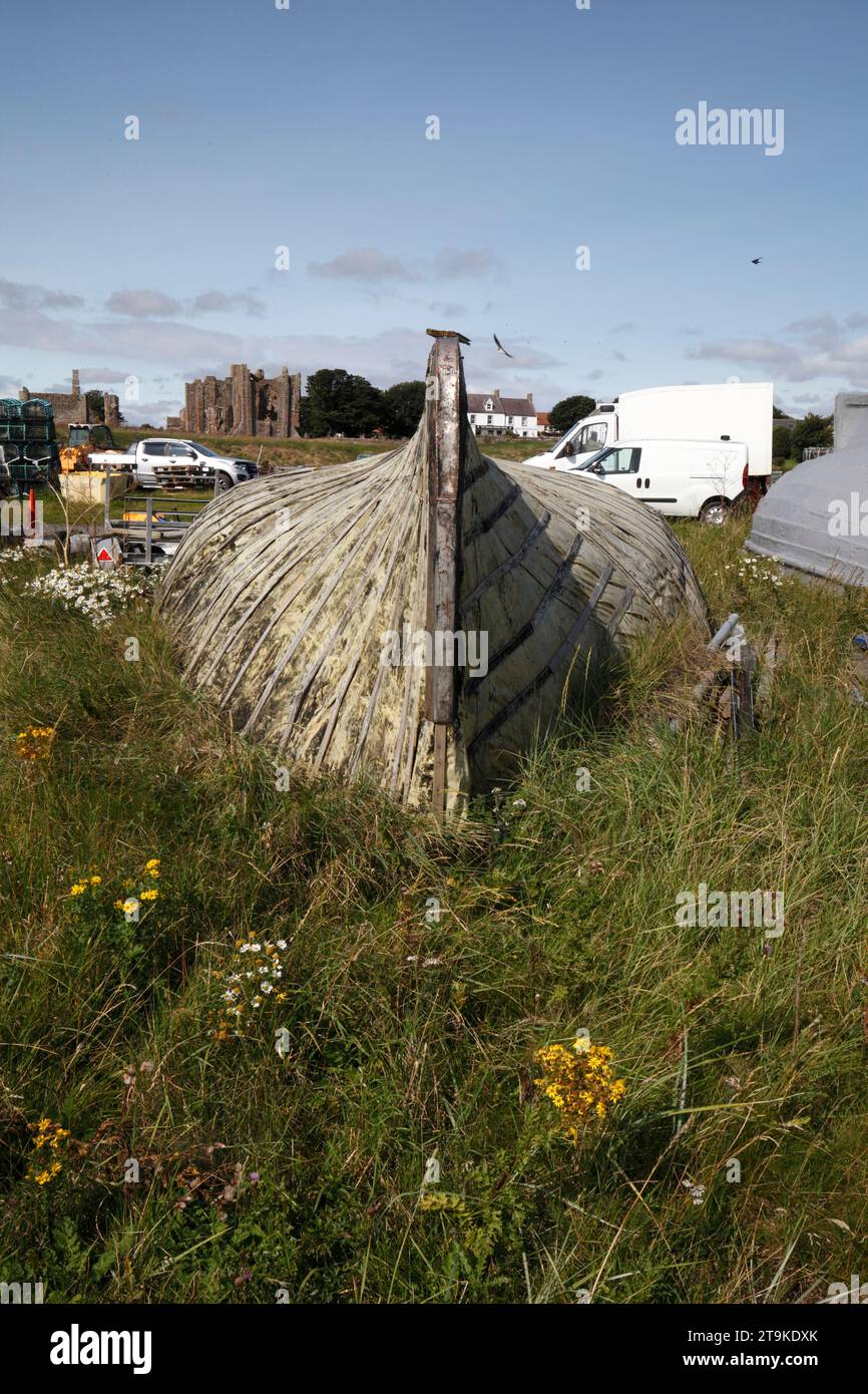 Barca da pesca sulla Holy Island of Lindisfarne, Northumberland, Regno Unito Foto Stock