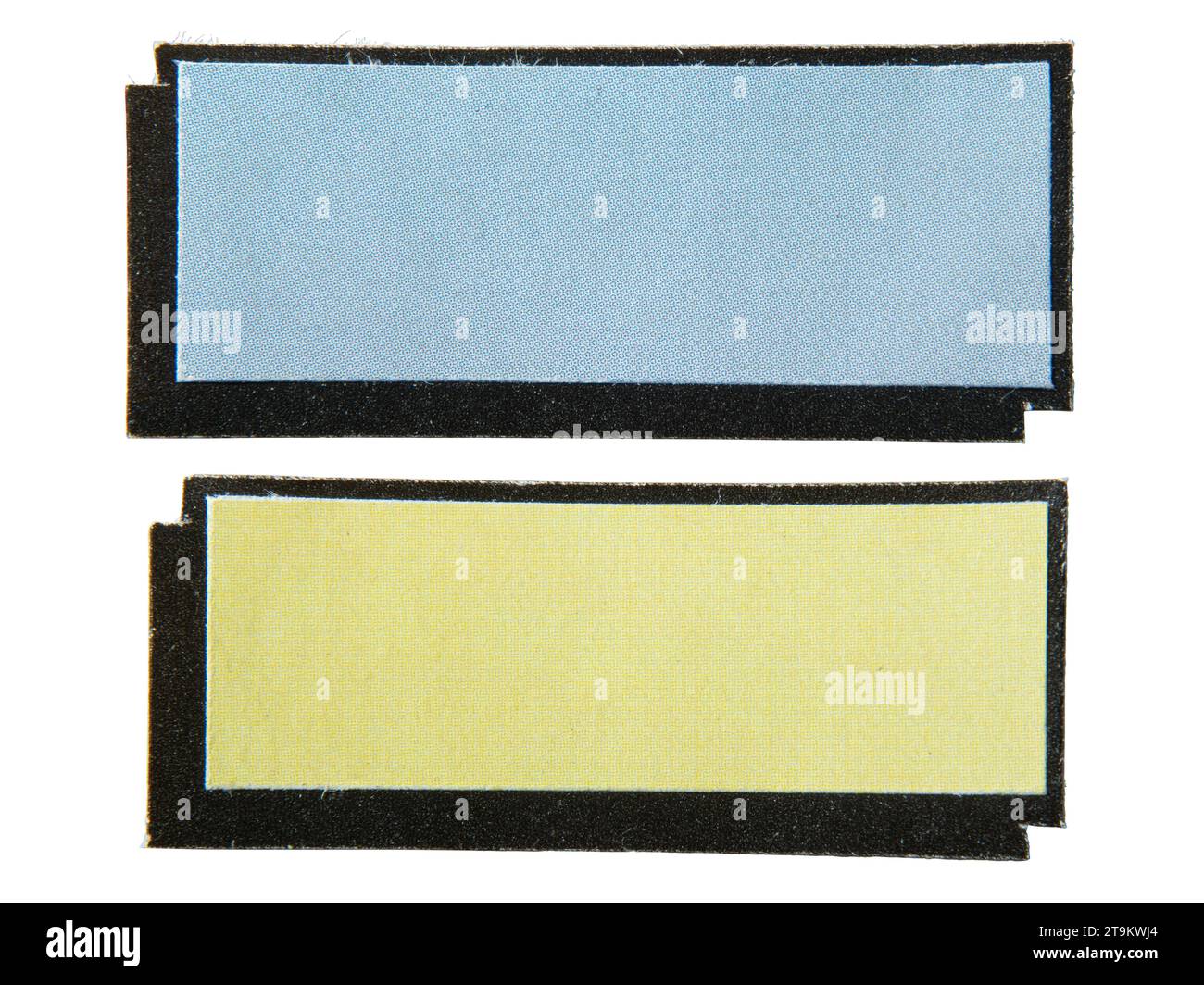 Casella di testo in stile fumetto blu e giallo con effetto mezzitoni su sfondo bianco con tracciato di ritaglio Foto Stock