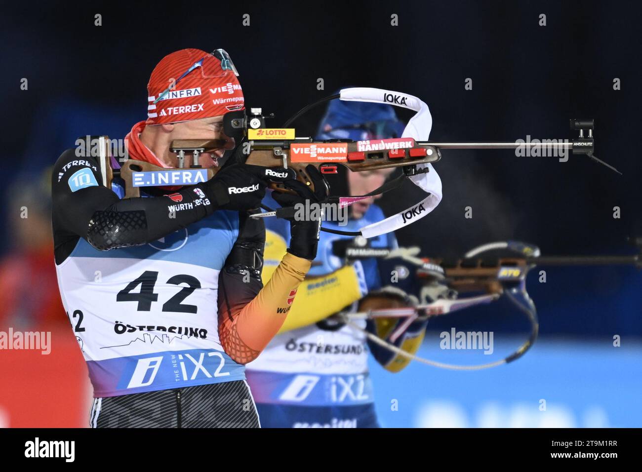 Roman Rees della Germania in azione durante la 20km individuale maschile della IBU World Cup Biathlon a Ostersund, Svezia, il 26 novembre 2023. Foto: Anders Wiklund / TT / code 10040 Foto Stock