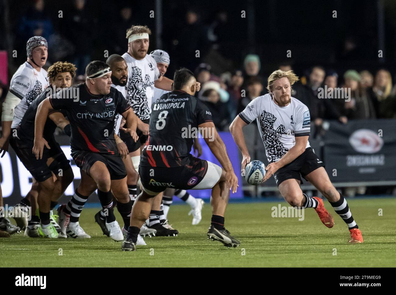 Dan Thomas dei Bristol Bears in azione durante il Gallagher Premiership Rugby Match tra Saracens e Bristol Bears allo Stonex Stadium il 25 novembre 2023 a Barnet, Inghilterra foto di Gary Mitchell Foto Stock
