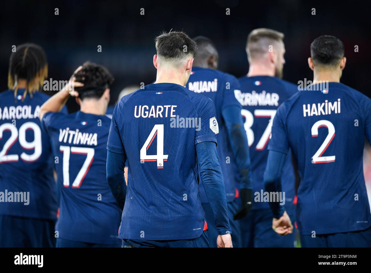 Manuel Ugarte e la squadra PSG durante la partita di calcio di Ligue 1 tra il Paris Saint-Germain PSG e L'AS Monaco ASM al Parc des Princes di Parigi, in Francia, il 24 novembre 2023. Crediti: Victor Joly/Alamy Live News Foto Stock