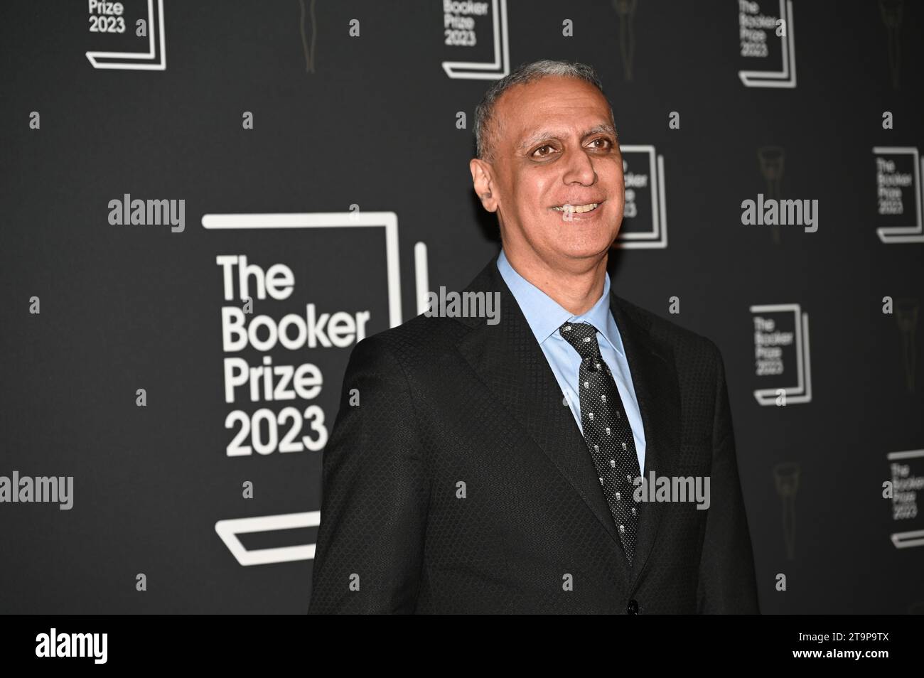 Londra, Regno Unito. 26 novembre 2023. Nitin Sawhney partecipa alla cerimonia di premiazione del Booker Prize 2023 all'Old Billingsgate, Londra, Regno Unito. Credito: Vedere li/Picture Capital/Alamy Live News Foto Stock