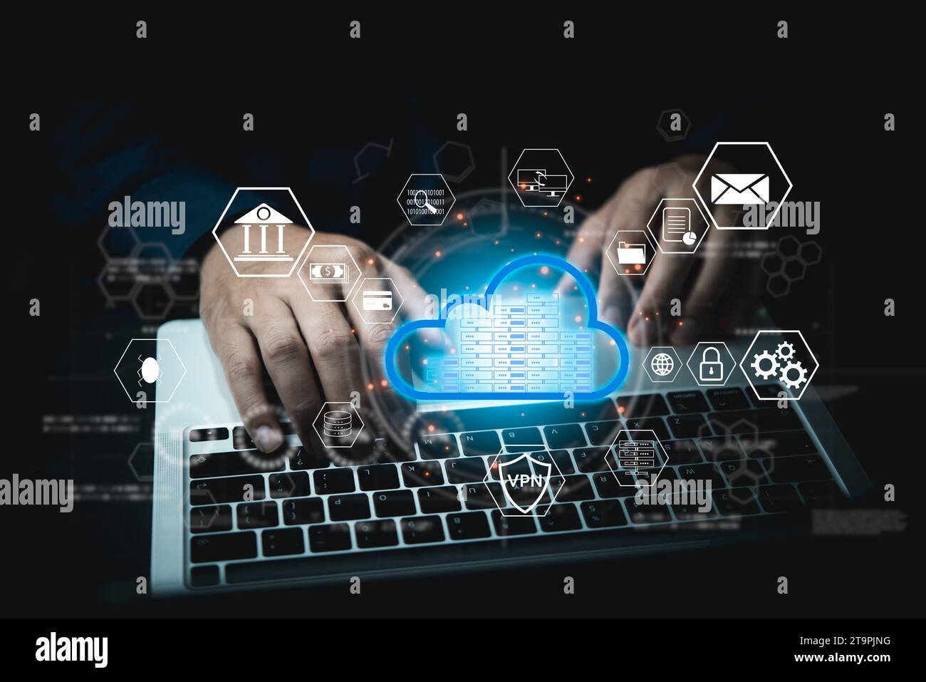Rete di sistemi online Internet per informazioni sulla sicurezza informatica nel cloud. Innovazione server archiviazione dati web multimedia, finanziaria e bancaria. Foto Stock