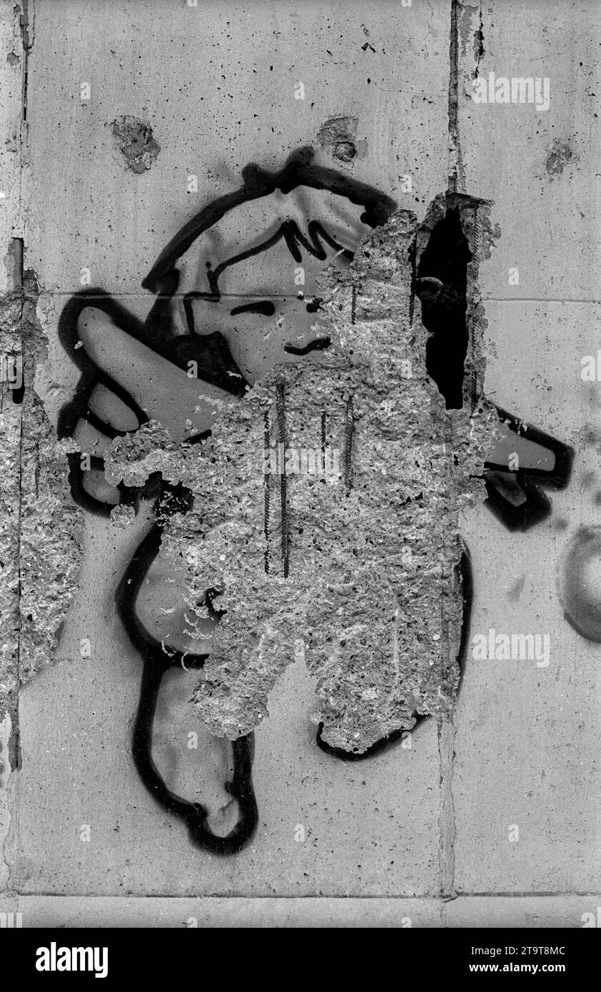 Berliner Mauer DDR, Berlino, 21.06.1990, Graffiti an der Mauer, Zimmerstraße Ecke Charlottenstraße, Â *** Berlin Wall GDR, Berlino, 21 06 1990, Graffiti on the Wall, Zimmerstraße corner Charlottenstraße , Â Foto Stock
