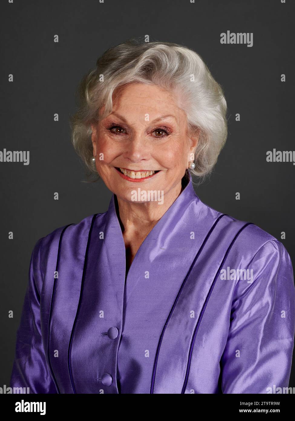 Angela Rippon agli Oldie of the Year Awards 2023, 23-11-23; Foto Stock