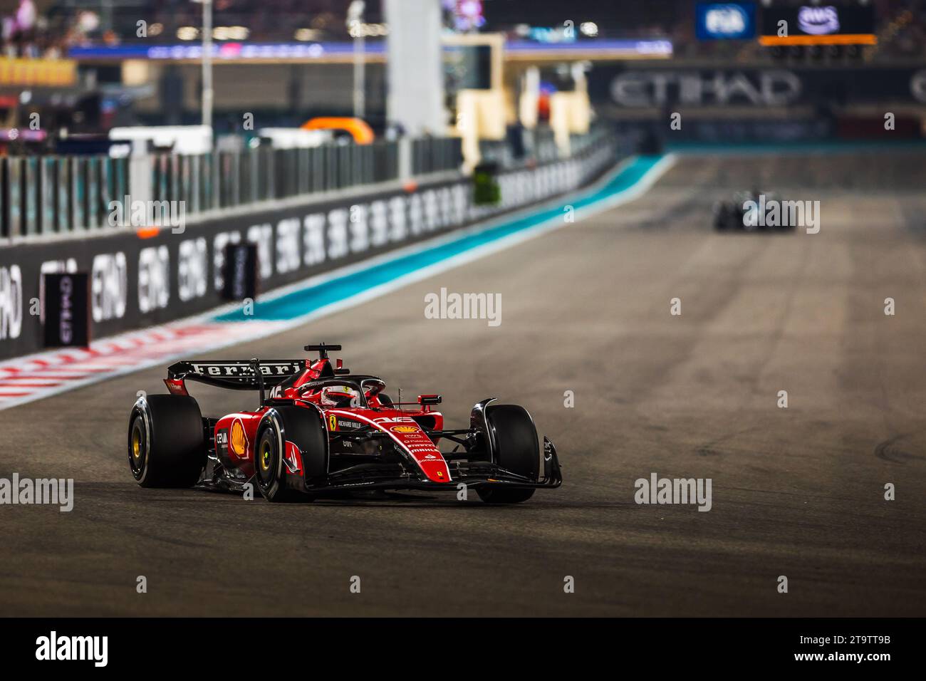 Yas Marina Circuit, Abu Dhabi, Emirati Arabi Uniti, 26 novembre 2023; Charles Leclerc di Monaco e Scuderia Ferrari durante il Gran Premio di Formula uno di Abu Dhabi ( foto di Jay HIRANO/ATP Images ) (HIRANO Jay/ATP/SPP) credito: SPP Sport Press Photo. /Alamy Live News Foto Stock