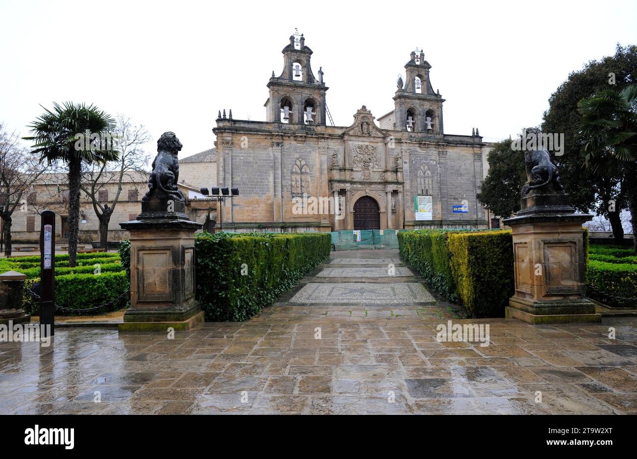 Úbeda (Patrimonio Mondiale dell'Umanità), Basílica y Real Colegiata de Santa María la Mayor de los Reales Alcázares (rinascimento, XIII-XIX secolo). La Loma, Jaén, Andal Foto Stock