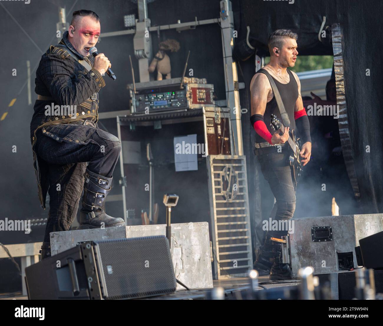 Rex all'aperto: Konzert der Band Völkerball auf dem Festplatz Berliner Ring Bensheim, Rex all'aperto: Konzert der Band Völkerball auf dem Festplatz Berliner Ring 06.08.2021 / foto: Thorsten Gutschalk *** Rex concerto all'aperto della band Völkerball sul campo fieristico Berliner Ring Bensheim, Rex concerto all'aperto della band Völkerball sul campo fieristico Berliner Ring 06 08 2021 foto Thorsten Gutschalk Foto Stock