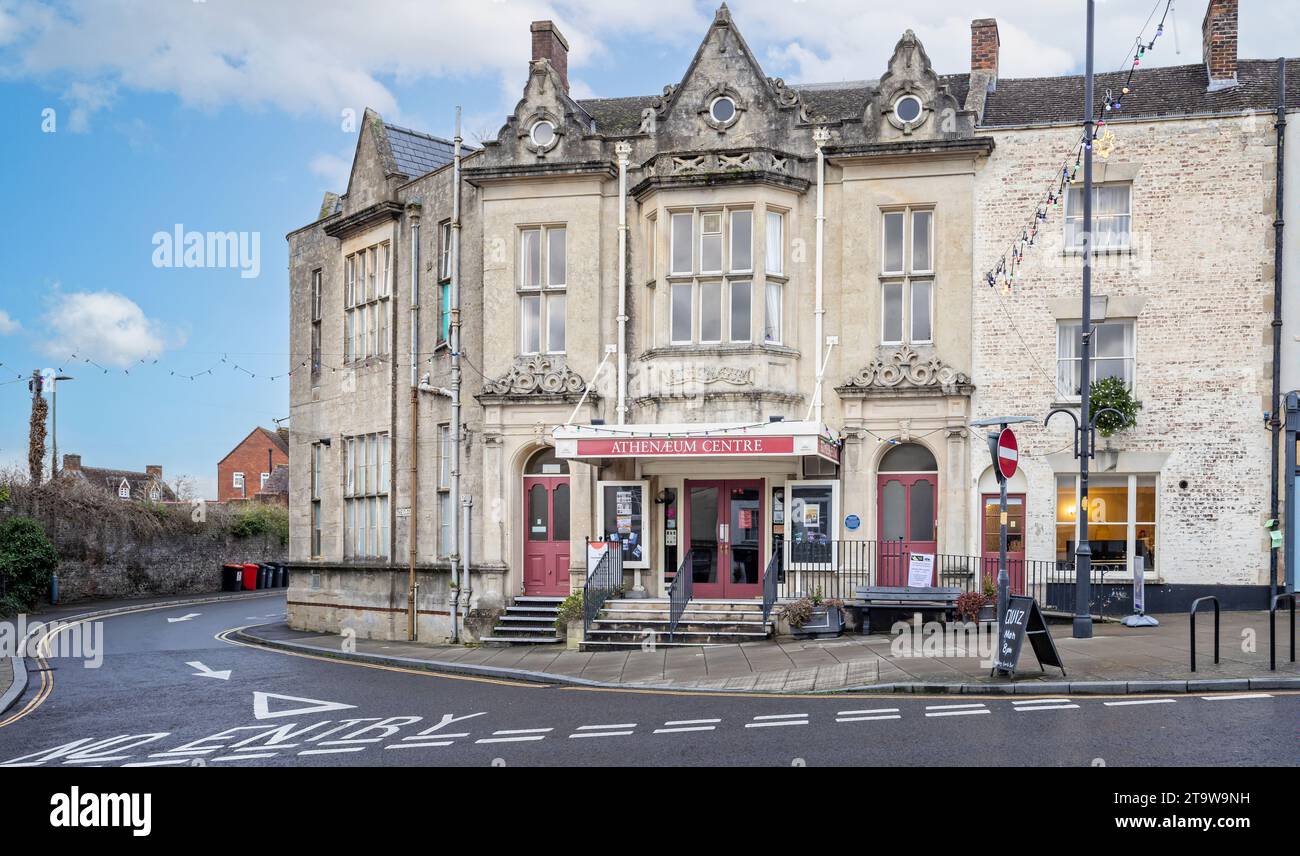 L'Athenaeum Centre di Warminster venne preso a Warminster, Wiltshire, Regno Unito il 27 novembre 2023 Foto Stock