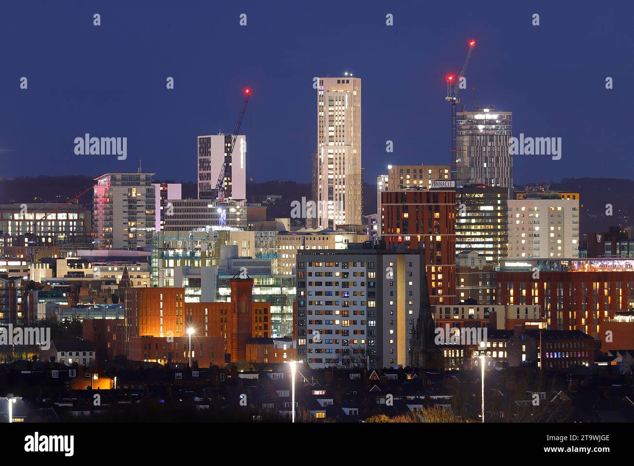 Una vista del centro di Leeds da lontano Foto Stock