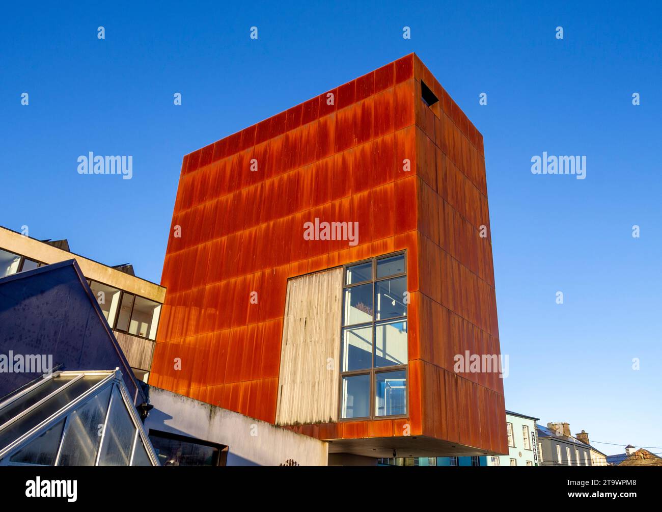 West Cork Arts Centre Steel Clad Building. Foto Stock