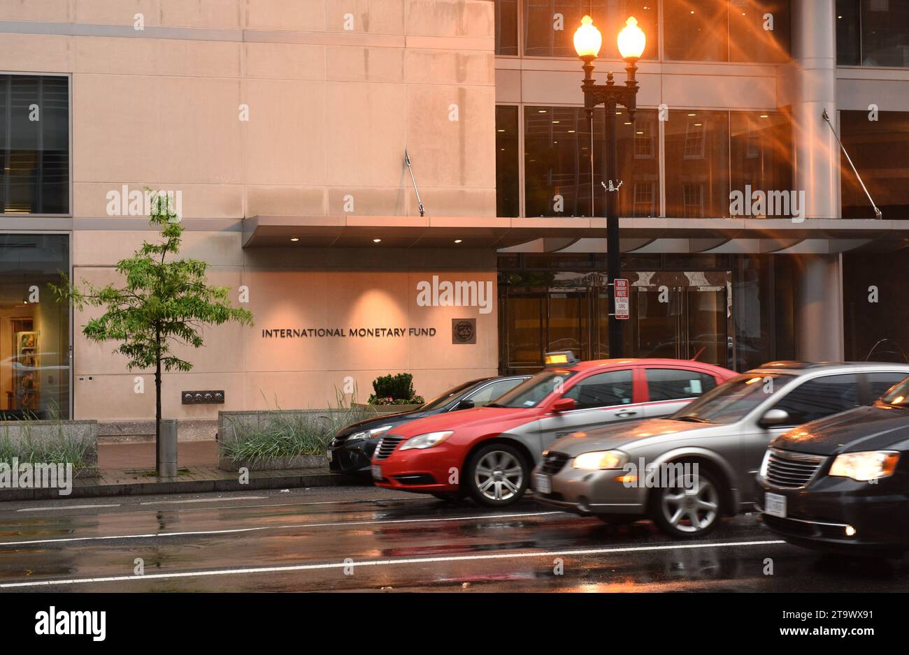 Washington, DC - 4 giugno 2018: Fondo monetario internazionale, sede centrale del FMI 2 Building (HQ2) a DC. Foto Stock