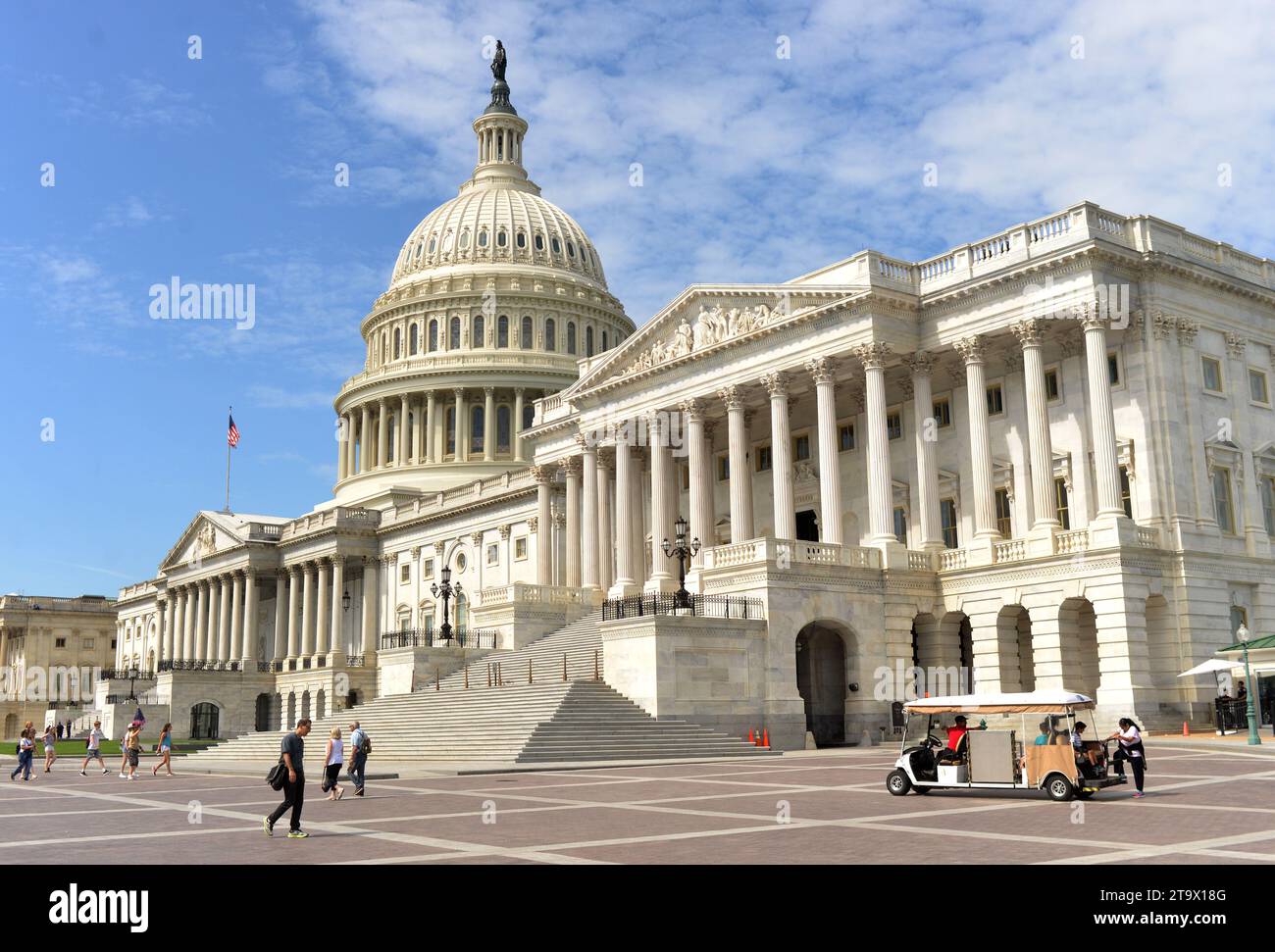 Washington, DC - 1 giugno 2018: Persone vicino al Campidoglio degli Stati Uniti. Foto Stock