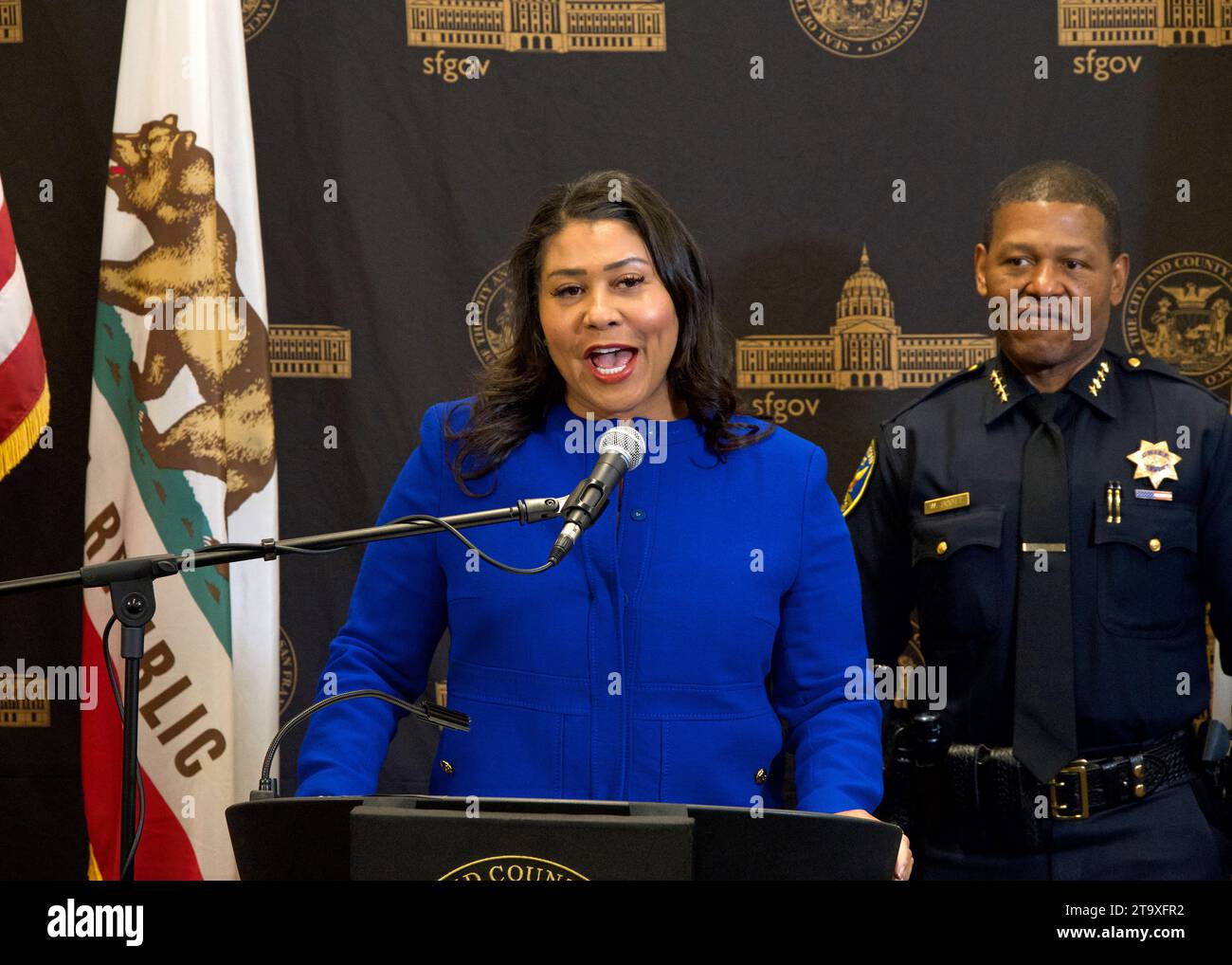 San Francisco, CA - 9 novembre 2023: Il sindaco London Breed parla di problemi di sicurezza e impatti sulla città che circonda la prossima conferenza APEC. Foto Stock