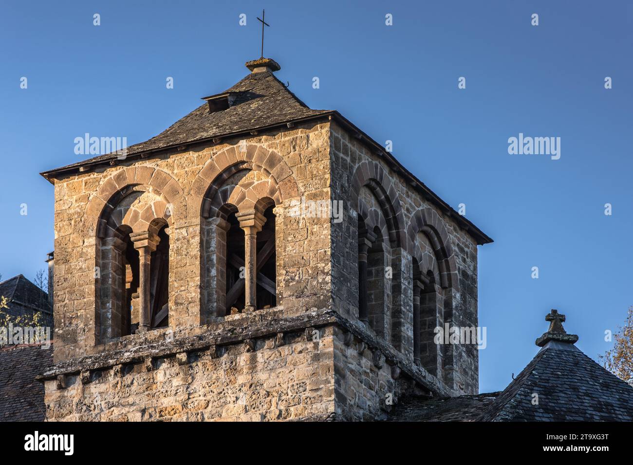 Clocher de l'église Saint-Cyr-et-Sainte-Julitte Foto Stock