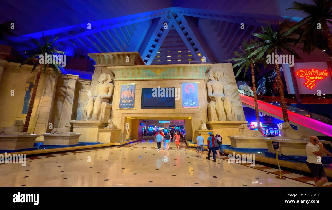Hall del Luxor Hotel di Las Vegas - LAS VEGAS, STATI UNITI - 31 OTTOBRE 2023 Foto Stock