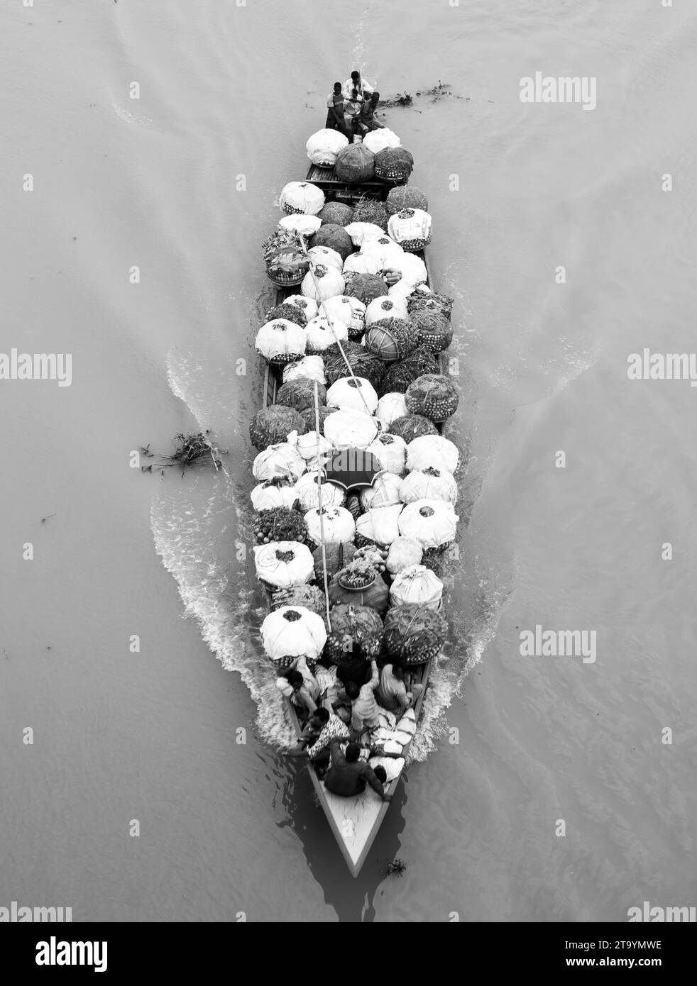 Tradizionale stazione di barche in legno, questa immagine è stata catturata il 29 maggio 2022, da Dacca, Bangladesh Foto Stock