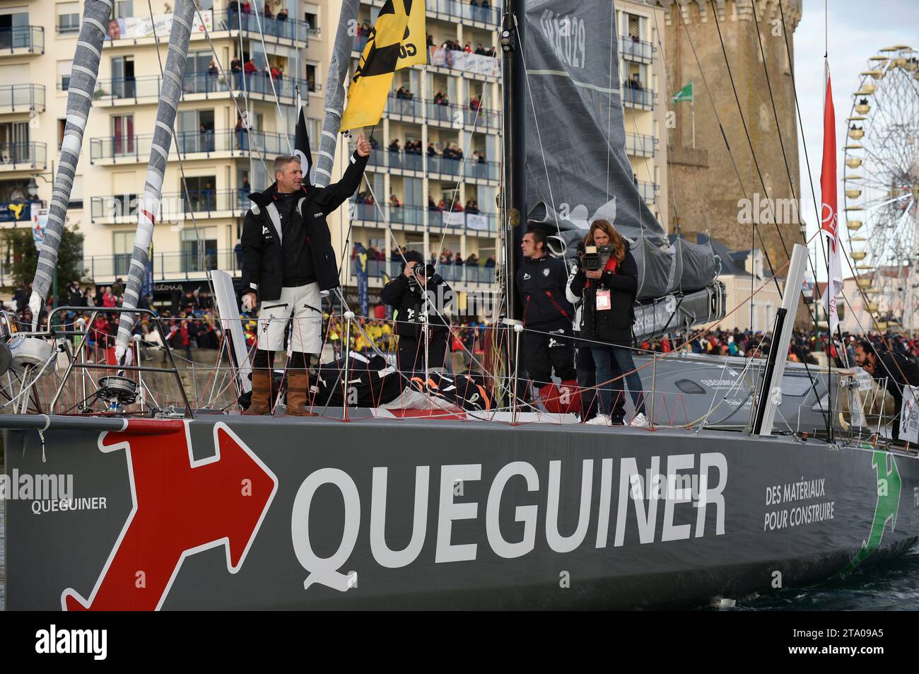 Canale ambiance con Yann Elies (fra), skipper Queguiner - Leucemie Espoir, a Les Sables d'Olonne, Francia, il 6 novembre 2016 - foto Olivier Blanchet / DPPI Foto Stock