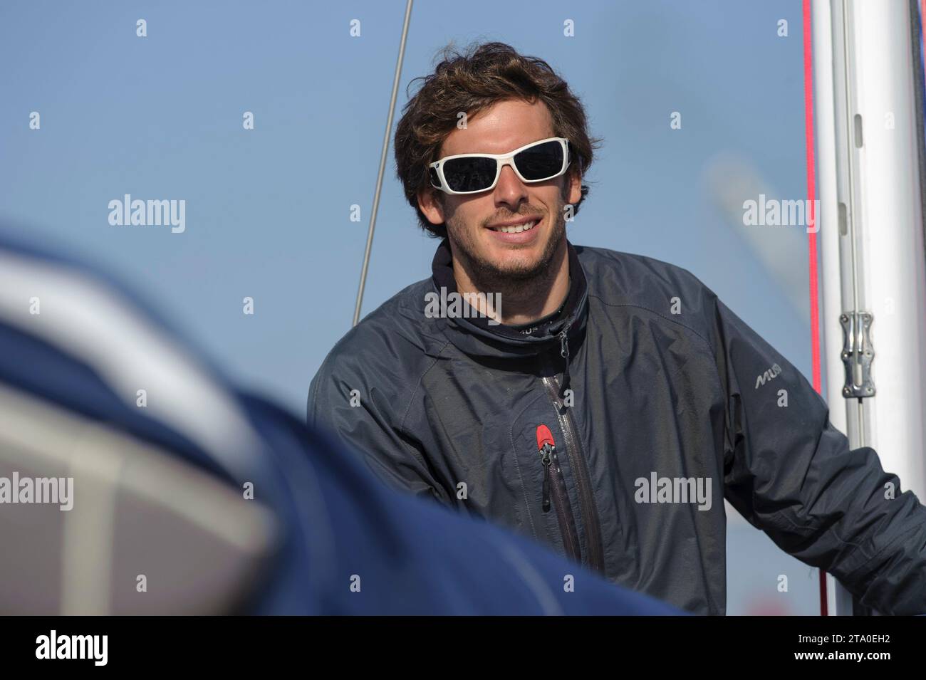 Charlie Dalin (fra) skipper dell'Elite Team al via del solo Maitre Coq 2014, a Sables d'Olonne, in Francia, il 13 marzo 2014. Foto Olivier Blanchet / DPPI Foto Stock