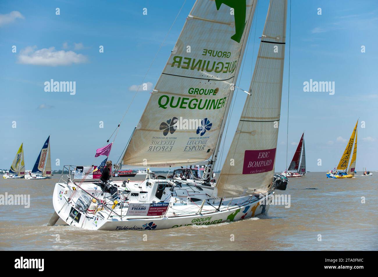 VELA - SOLITAIRE DU FIGARO 2013 - BORDEAUX (FRA) - 2-23/06/2013 - FOTO OLIVIER BLANCHET / DPPI - YANN ELIES ( GROUPE QUEGUINER - LEUCEMIE ESPOIR - FRA) Foto Stock