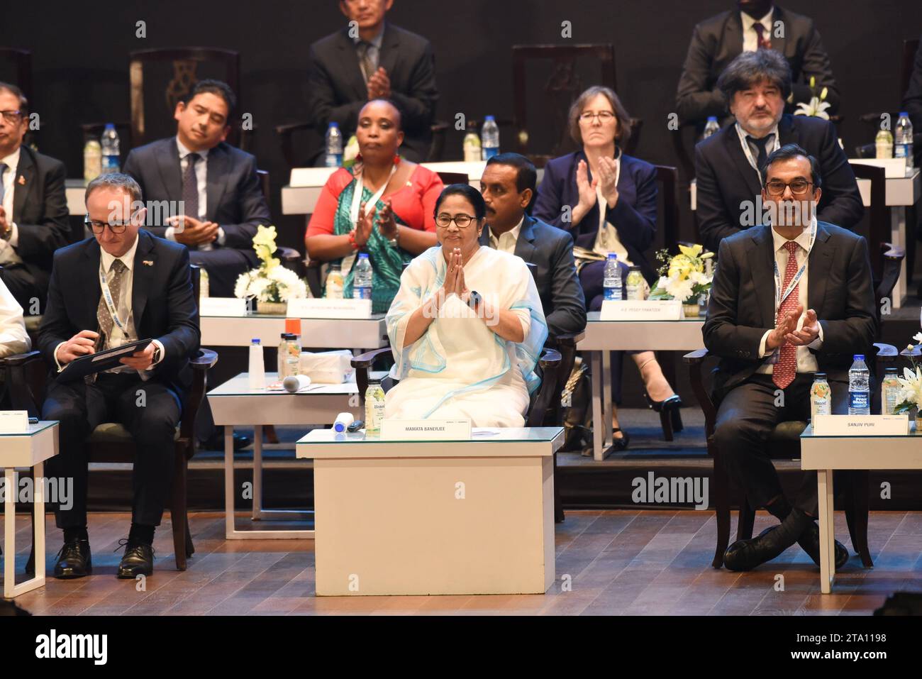 Bengala Global Business Summit 2023 22 novembre 2023, Calcutta, India: Mamata Banerjee, primo ministro del Bengala Occidentale, tiene un discorso durante il BGBS Bengala Global Business Summit. Kolkata Bengala Occidentale India Copyright: XDipaxChakrabortyxxxEyepixxGroupx Foto Stock