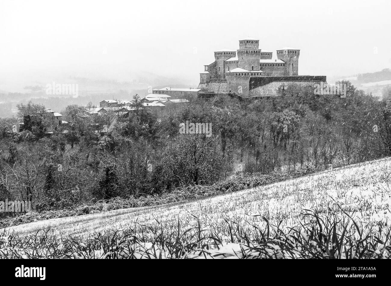 Una mattinata nevosa al castello Foto Stock