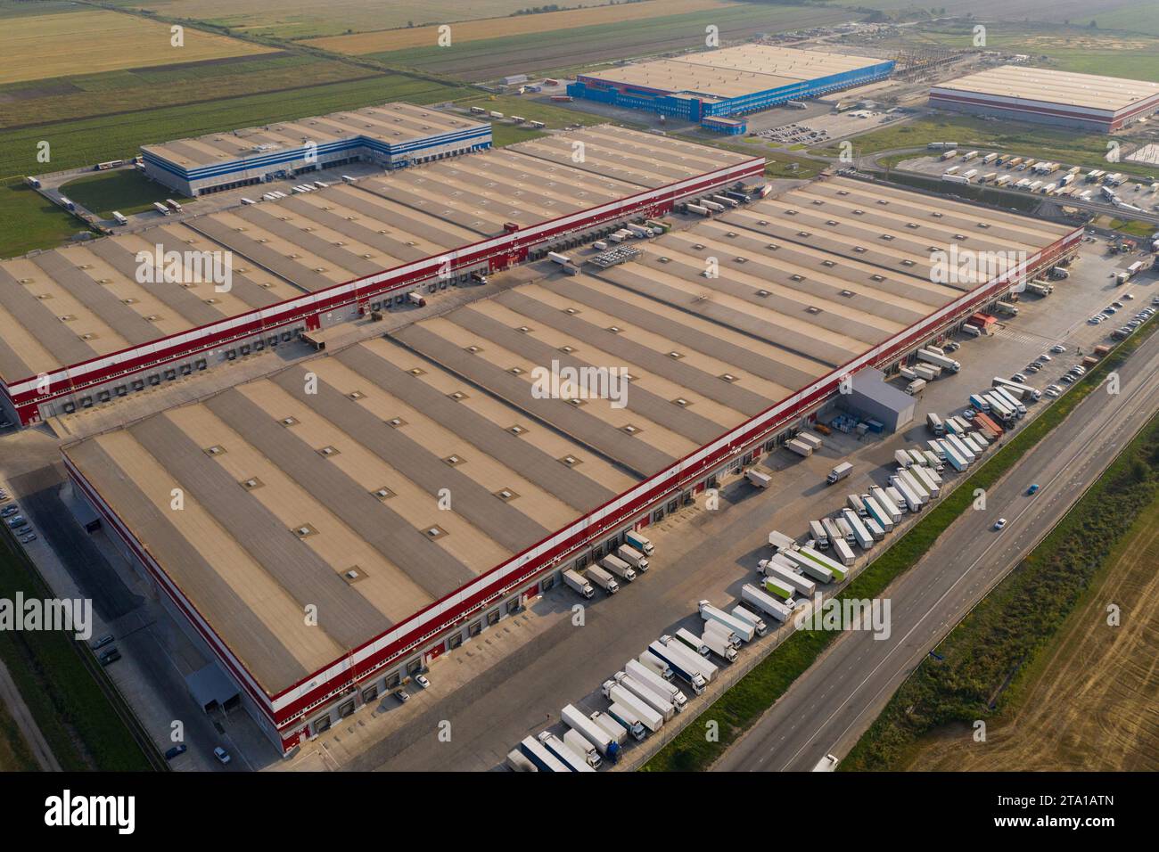 Vista aerea del gigantesco centro logistico. Foto Stock