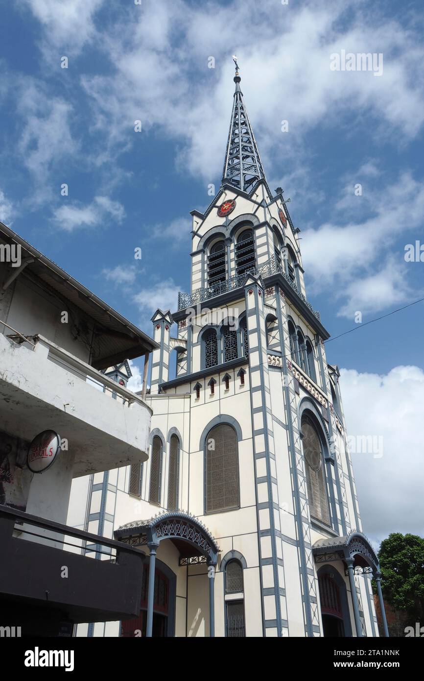 Fort de France, centre ville, Eglise St Louis inauguré le 2 juillet 1895 par Monseigneur Carméné , Rue Victor Schoelcher , Martinica, Antille Foto Stock